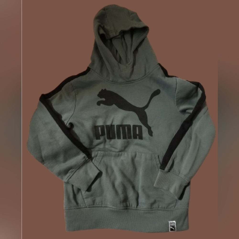 Boys sz 8 Puma Green Sweatshirt with hoodie